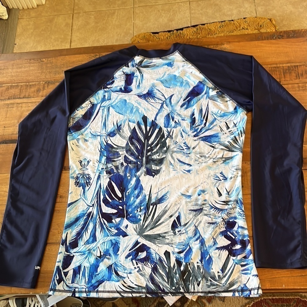SWIM Shirt - Picture 2 of 6